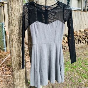 Host Pick 💜 Mesh long sleeve gray dress